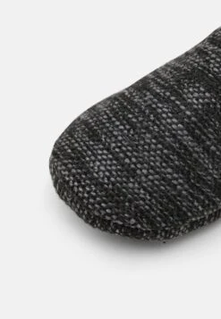 Pier One Hausschuh - Black 13 Pier One Hausschuh - Black -Pier One 50c6e37e4898429699554a8740194458